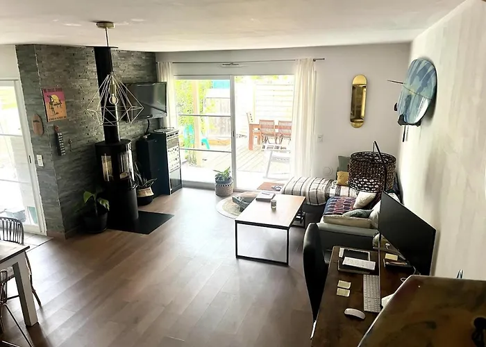 Дом отдыха Surf, Skate, Golf House *